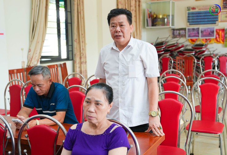 Đồng chí Nguyễn Trung Thành, Phó Bí thư Đảng ủy, Chủ tịch UBND xã Quốc Oai dự sinh hoạt Chi bộ thôn Phượng Cách 1 tháng 6 năm 2026- Ảnh 4.