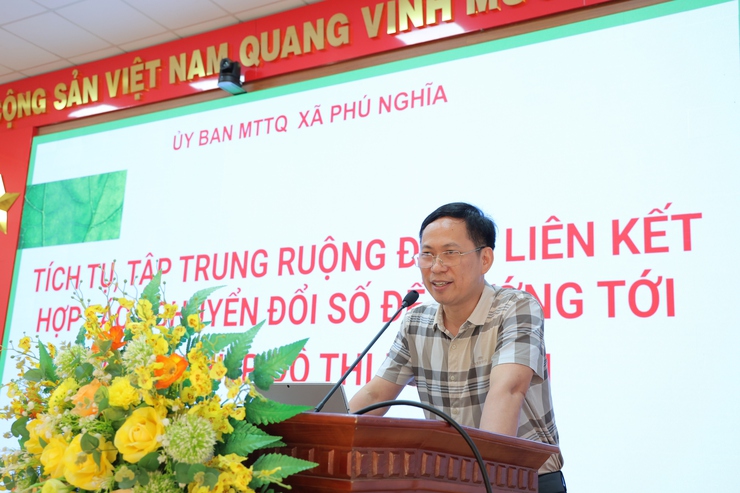 Phú Nghĩa: Trên 200 cán bộ, hội viên các tổ chức chính trị - xã hội tham gia Hội nghị tuyên truyền tập trung tích tụ đất nông nghiệp để tổ chức sản xuất- Ảnh 4.