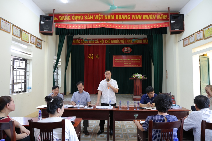 67 hộ gia đình trên địa bàn xã Đông Sơn cũ tham dự Hội nghị đối thoại về Dự thảo phương án hỗ trợ, bồi thường khi bị thu hồi đất thực hiện Dự án cải tạo, nâng cấp Quốc lộ 6 đoạn Ba La – Xuân Mai- Ảnh 1.