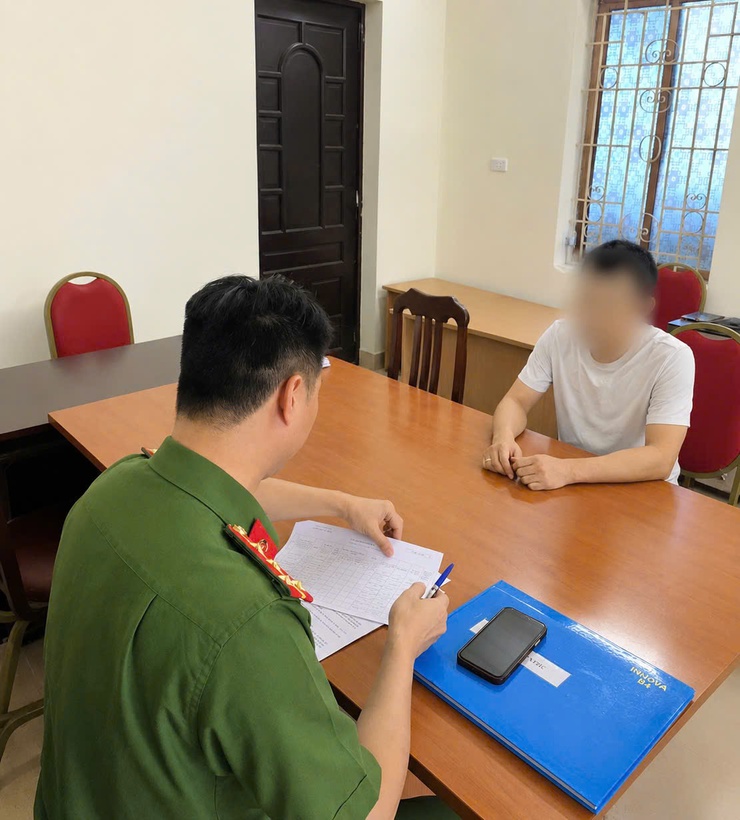 Công an xã Nam Phù phát hiện, xử lý vụ việc đánh bạc trực tuyến với số tiền giao dịch lớn- Ảnh 1.