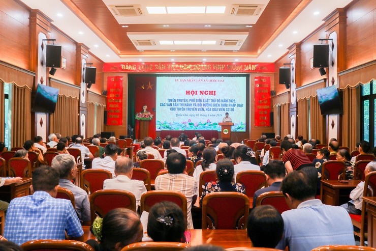 Hội nghị tuyên truyền, phổ biến Luật Thủ đô năm 2026, các văn bản thi hành- Ảnh 2.