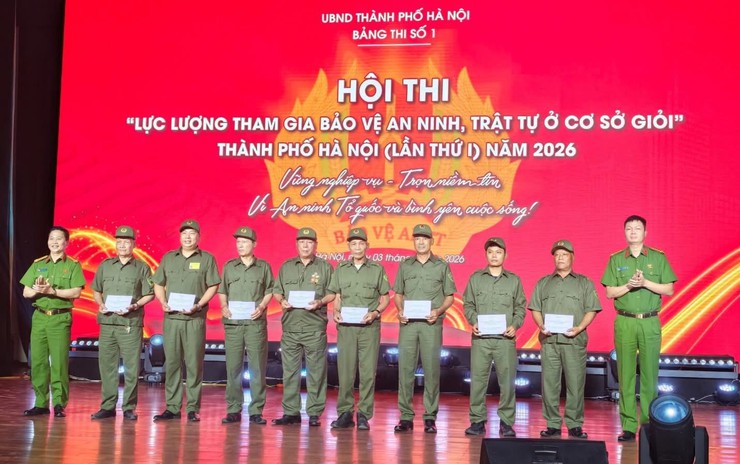 Phường Ô Chợ Dừa xuất sắc giành Giải Nhất Bảng thi số 1- Vòng thi thứ 2 Hội thi "Lực lượng tham gia bảo vệ an ninh, trật tự ở cơ sở giỏi" Thành phố Hà Nội năm 2026- Ảnh 4.