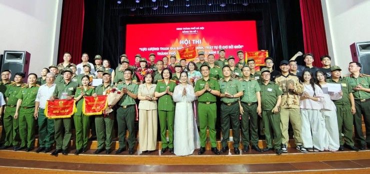 Phường Ô Chợ Dừa xuất sắc giành Giải Nhất Bảng thi số 1- Vòng thi thứ 2 Hội thi "Lực lượng tham gia bảo vệ an ninh, trật tự ở cơ sở giỏi" Thành phố Hà Nội năm 2026- Ảnh 9.