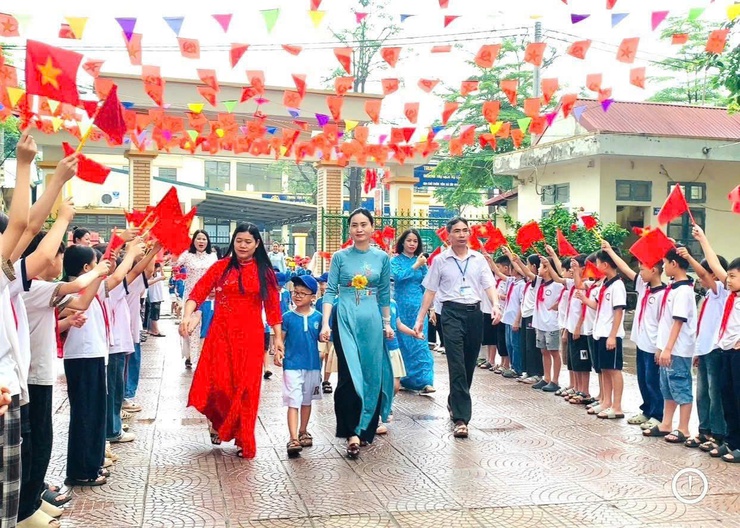 HÀ NỘI TRIỂN KHAI THỬ NGHIỆM HỆ THỐNG TUYỂN SINH TRỰC TUYẾN ĐẦU CẤP NĂM HỌC 2026 - 2027- Ảnh 2.