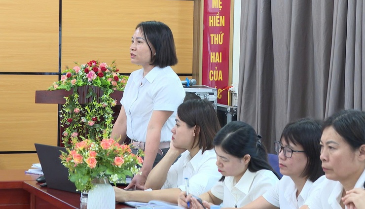 Đồng chí Phó Bí thư thường trực Đảng ủy xã dự sinh hoạt Chi bộ trường Mầm non Hát Môn- Ảnh 4.