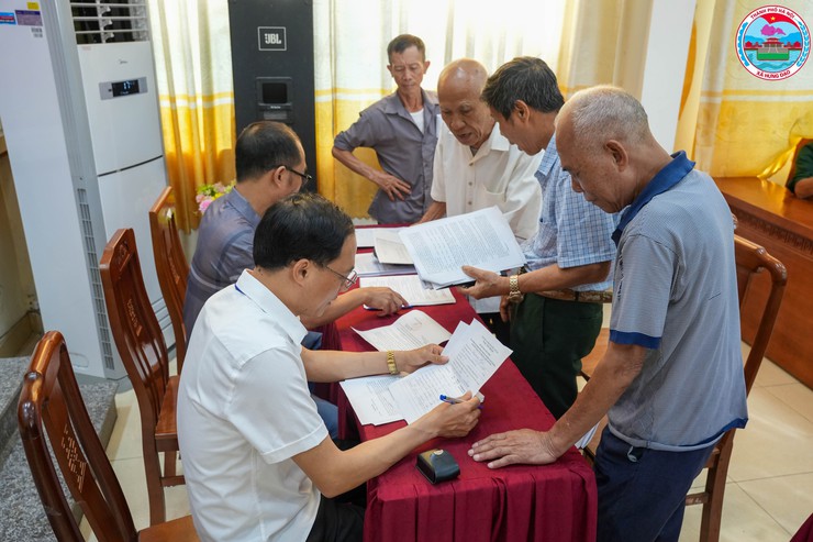 HỘI NGHỊ PHỔ BIẾN CHÍNH SÁCH BỒI THƯỜNG, HỖ TRỢ, TÁI ĐỊNH CƯ PHỤC VỤ THỰC HIỆN DỰ ÁN KHU TÁI ĐỊNH CƯ XÃ HƯNG ĐẠO- Ảnh 2.