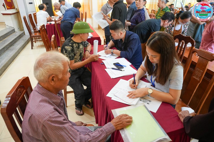 HỘI NGHỊ PHỔ BIẾN CHÍNH SÁCH BỒI THƯỜNG, HỖ TRỢ, TÁI ĐỊNH CƯ PHỤC VỤ THỰC HIỆN DỰ ÁN KHU TÁI ĐỊNH CƯ XÃ HƯNG ĐẠO- Ảnh 4.