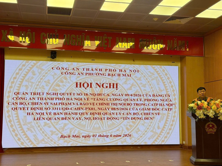Phường Bạch Mai: Siết chặt quản lý cán bộ, nói không với “tín dụng đen”- Ảnh 1.