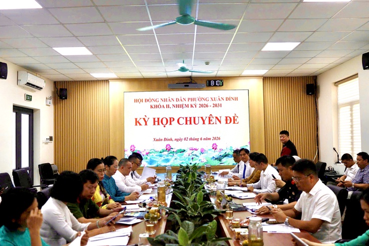 HĐND phường Xuân Đỉnh thông qua nhiều nghị quyết quan trọng về đầu tư công giai đoạn 2026-2031- Ảnh 1.