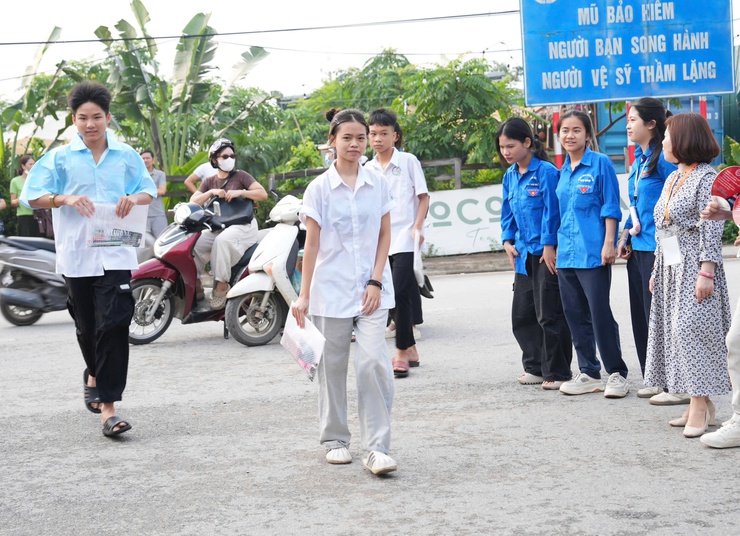 Xã Sơn Đồng: Hơn 800 thí sinh hoàn thành kỳ thi THPT- Ảnh 2.