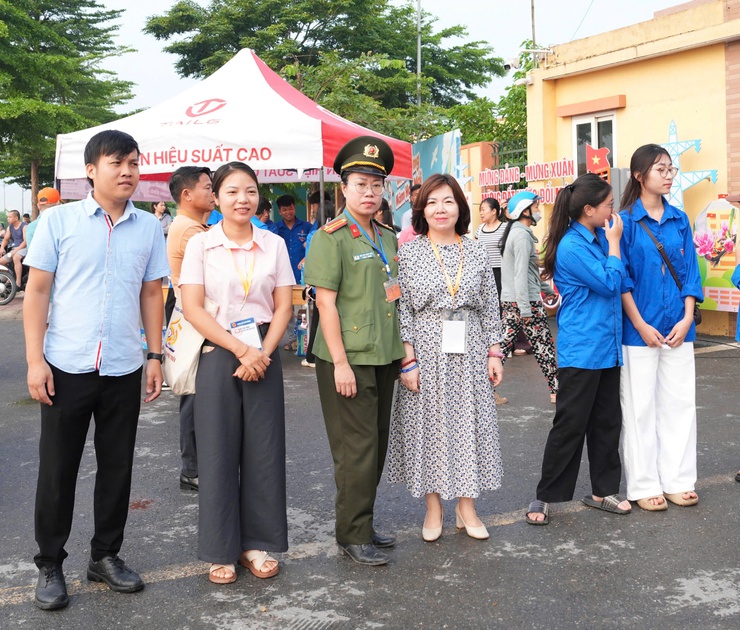 Xã Sơn Đồng: Hơn 800 thí sinh hoàn thành kỳ thi THPT- Ảnh 1.