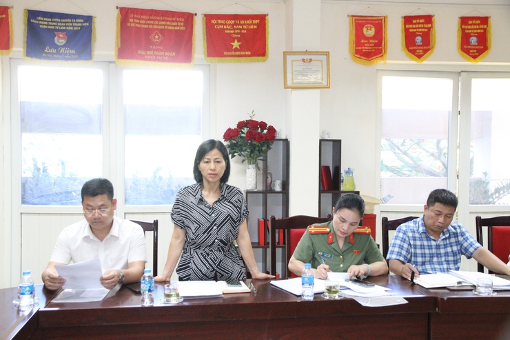 Phường Xuân Phương kiểm tra công tác chuẩn bị cơ sở vật chất phục vụ Kỳ thi tuyển sinh vào lớp 10 năm học 2026 – 2027- Ảnh 5.