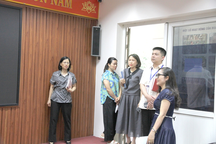 Phường Xuân Phương kiểm tra công tác chuẩn bị cơ sở vật chất phục vụ Kỳ thi tuyển sinh vào lớp 10 năm học 2026 – 2027- Ảnh 4.
