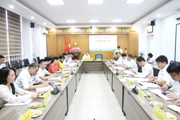 HĐND phường Xuân Phương thông qua nhiều nghị quyết quan trọng về đầu tư công và phát triển hạ tầng- Ảnh 1.
