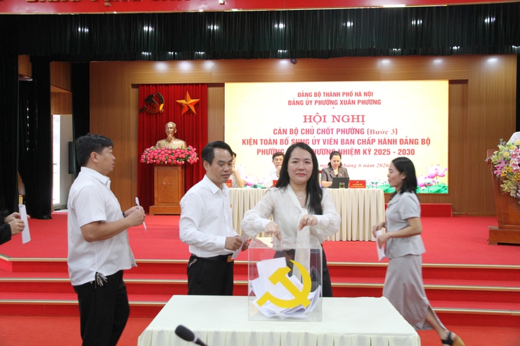 Đảng ủy phường Xuân Phương tổ chức các hội nghị thực hiện quy trình về công tác cán bộ- Ảnh 6.