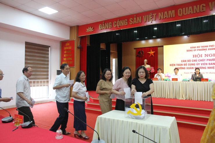 Đảng ủy phường Xuân Phương tổ chức các hội nghị thực hiện quy trình về công tác cán bộ- Ảnh 7.
