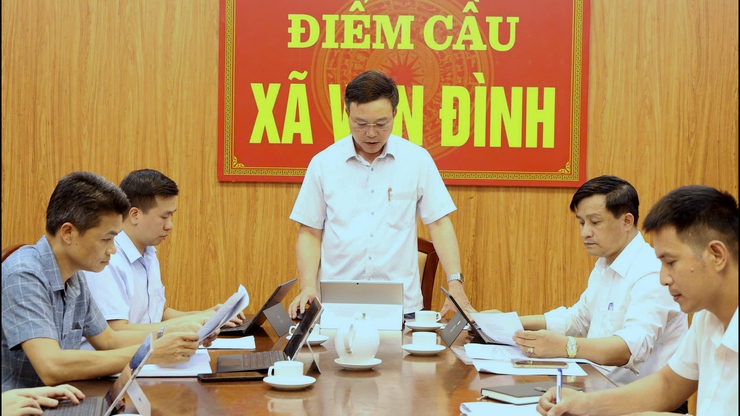 Ban Kinh tế - Ngân sách HĐND xã Vân Đình giám sát công tác chuyển đổi số và cải cách hành chính tại Phòng Văn hóa - Xã hội- Ảnh 1.