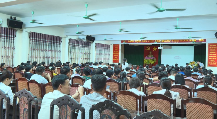 UBND xã Phúc Thọ vừa tổ chức tập huấn nội dung cải cách hành chính xã Phúc Thọ, Phúc Lộc năm 2026 nâng cao tư duy và kỹ năng giao tiếp hành chính trong kỷ nguyên số- Ảnh 5.