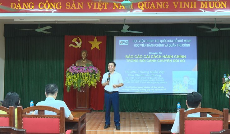 TẬP HUẤN CẢI CÁCH HÀNH CHÍNH NĂM 2026 TRÊN ĐỊA BÀN XÃ PHÚC THỌ - PHÚC LỘC- Ảnh 3.