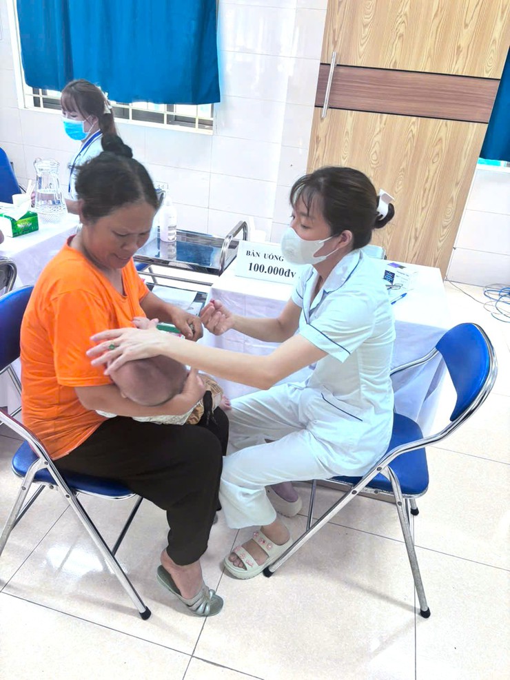 THẠCH THẤT TRIỂN KHAI CHIẾN DỊCH BỔ SUNG VITAMIN A ĐỢT 1 VÀ NGÀY VI CHẤT DINH DƯỠNG NĂM 2026- Ảnh 5.