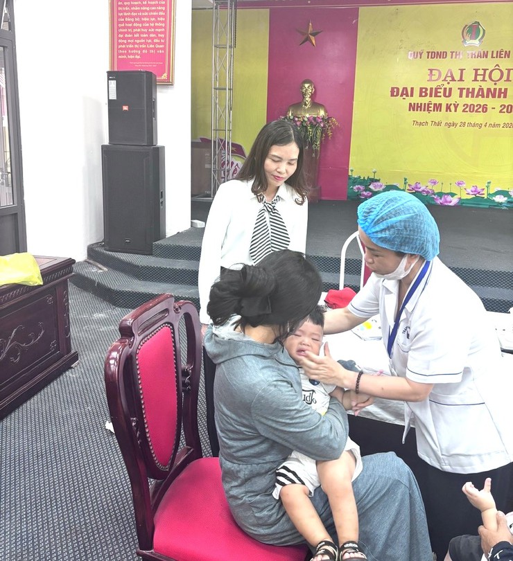THẠCH THẤT TRIỂN KHAI CHIẾN DỊCH BỔ SUNG VITAMIN A ĐỢT 1 VÀ NGÀY VI CHẤT DINH DƯỠNG NĂM 2026- Ảnh 3.