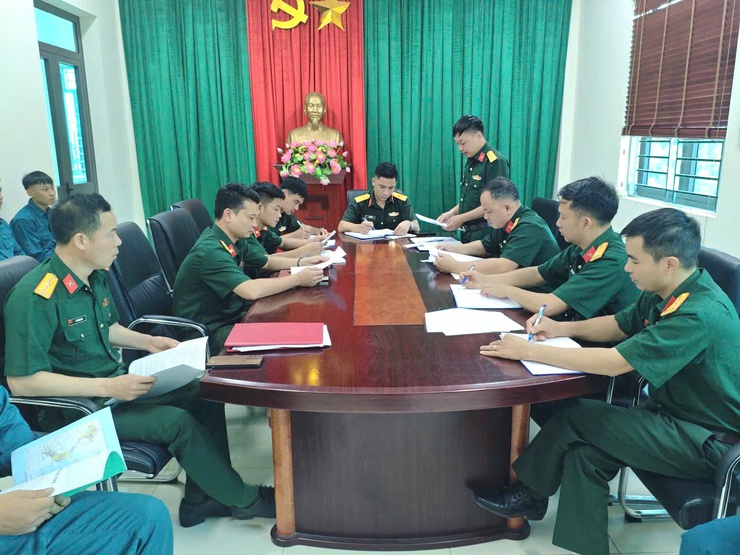 Ban Chỉ huy Quân sự xã Phú Nghĩa tổ chức hội nghị giao ban tuần 23 và Quán triệt chỉ thị số 76 của Bộ Quốc phòng- Ảnh 2.