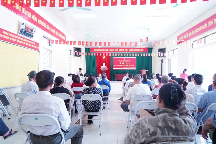 Phường Chương Mỹ đối thoại, tiếp thu ý kiến về phương án bồi thường, hỗ trợ, tái định cư dự án cải tạo, nâng cấp Quốc lộ 6 đoạn Ba La - Xuân Mai tại TDP Cao Sơn- Ảnh 2.