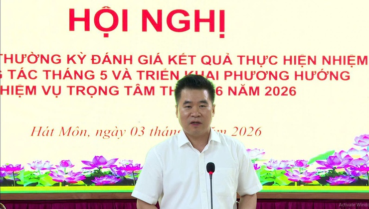 UBND xã Hát Môn tổ chức giao ban thường kỳ đánh giá kết quả thực hiện nhiệm vụ tháng 5 và triển khai phương hướng nhiệm vụ trọng tâm tháng 6.- Ảnh 1.