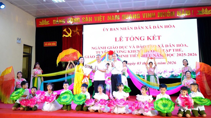 DÂN HÒA TỔNG KẾT NĂM HỌC 2025-2026: NHIỀU ĐIỂM SÁNG TRONG ĐỔI MỚI GIÁO DỤC- Ảnh 3.