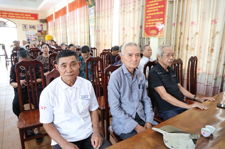 Chi bộ thôn Hưng Giáo tăng cường tuyên truyền, tạo đồng thuận trong thực hiện các dự án trọng điểm- Ảnh 3.