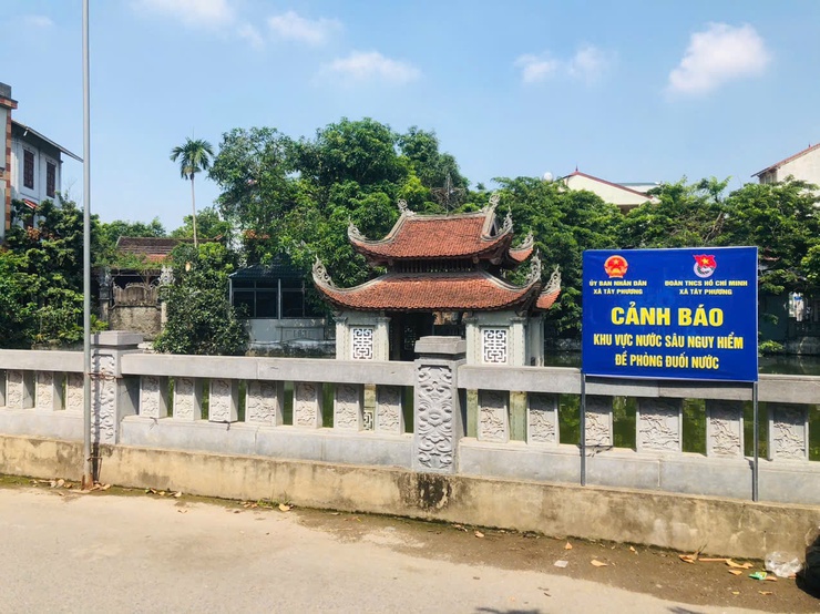 XÃ TÂY PHƯƠNG GẮN BIỂN CẢNH BÁO PHÒNG, CHỐNG ĐUỐI NƯỚC TẠI CÁC AO, HỒ TRÊN ĐỊA BÀN- Ảnh 3.