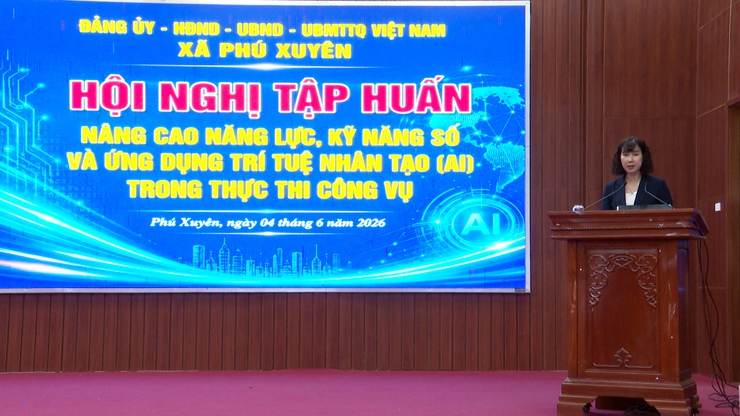 Xã Phú Xuyên tập huấn nâng cao năng lực, kỹ năng số và ứng dụng trí tuệ nhân tạo trong thực thi công vụ- Ảnh 1.