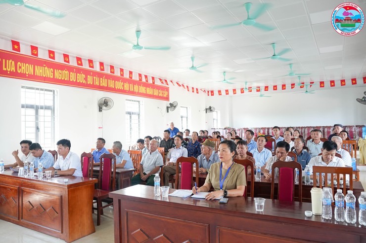 TỔ ĐẠI BIỂU HĐND XÃ HƯNG ĐẠO ĐƠN VỊ BẦU CỬ SỐ 05 TIẾP XÚC CỬ TRI TRƯỚC KỲ HỌP THỨ TƯ HĐND XÃ KHÓA II, NHIỆM KỲ 2026 - 2031- Ảnh 2.