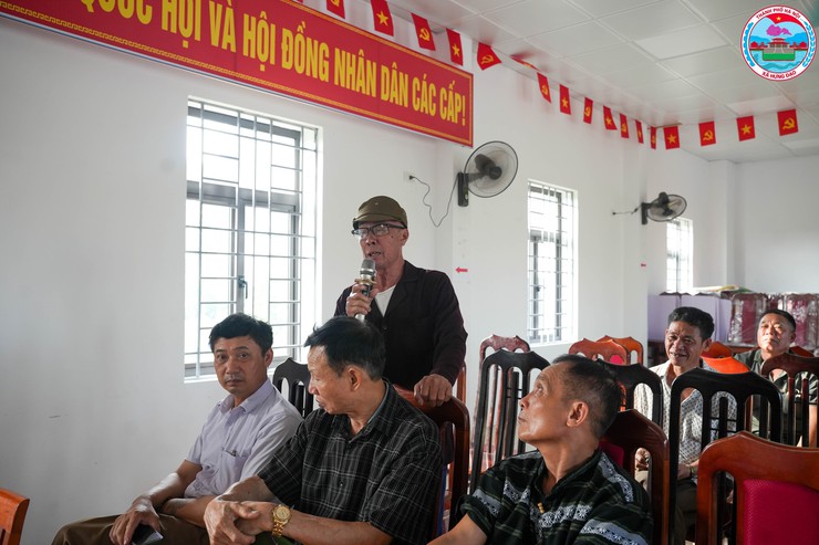 TỔ ĐẠI BIỂU HĐND XÃ HƯNG ĐẠO ĐƠN VỊ BẦU CỬ SỐ 05 TIẾP XÚC CỬ TRI TRƯỚC KỲ HỌP THỨ TƯ HĐND XÃ KHÓA II, NHIỆM KỲ 2026 - 2031- Ảnh 7.