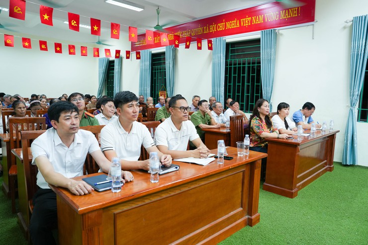 Tổ đại biểu số 7 HĐND xã Quốc Oai đã có buổi tiếp xúc cử tri trước kỳ họp thứ ba (Kỳ họp thường lệ giữa năm 2026)- Ảnh 2.
