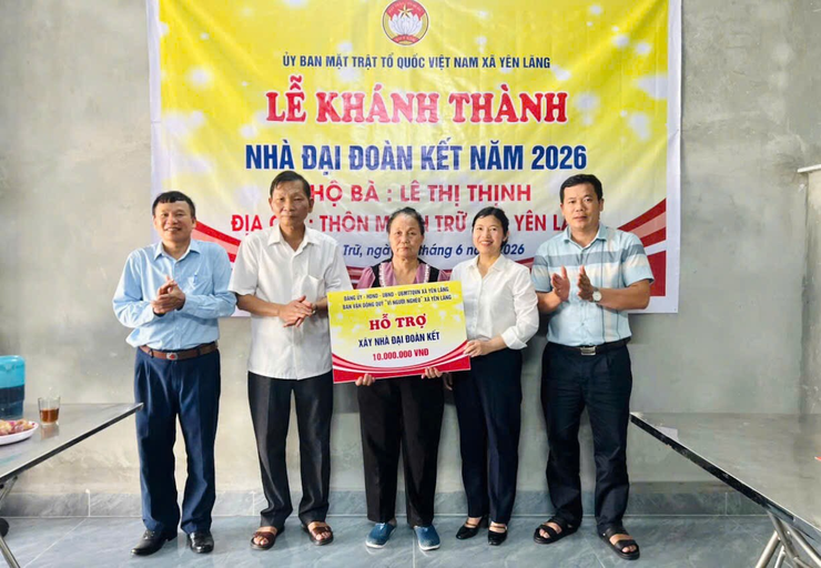 XÃ YÊN LÃNG ĐỒNG THỜI KHÁNH THÀNH, BÀN GIAO NHÀ ĐẠI ĐOÀN KẾT- Ảnh 3.