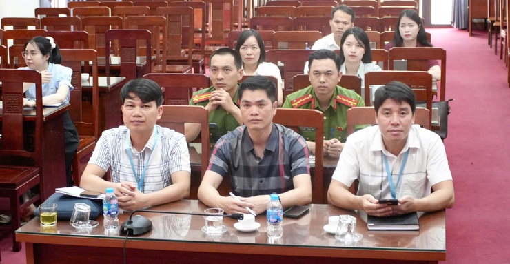 TÂY PHƯƠNG THAM DỰ HỘI NGHỊ TẬP HUẤN NÂNG CAO KỸ NĂNG VIẾT, BIÊN TẬP TIN, BÀI TRÊN CỔNG/TRANG THÔNG TIN ĐIỆN TỬ- Ảnh 2.