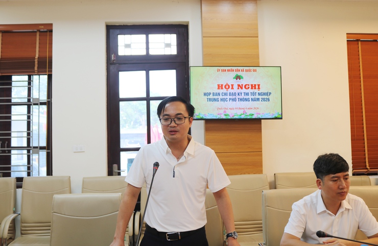 BAN CHỈ ĐẠO KỲ THI TỐT NGHIỆP THPT NĂM 2026 XÃ QUỐC OAI HỌP TRIỂN KHAI NHIỆM VỤ- Ảnh 4.