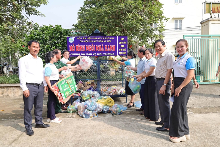 Xã Suối Hai tổ chức Lễ phát động hưởng ứng phong trào “Toàn dân chung tay bảo vệ môi trường, vì Thủ đô Xanh - Sạch - Đẹp”- Ảnh 5.
