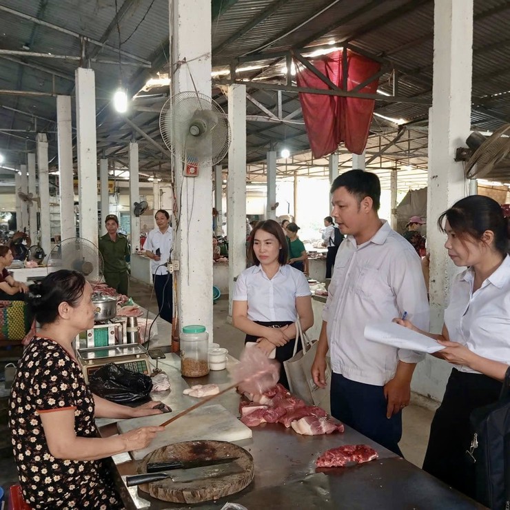 TRUNG TÂM DỊCH VỤ TỔNG HƠP XÃ ỨNG THIÊN TĂNG CƯƠNG TUYÊN TRUYỀN CÔNG TÁC QUẢN LÝ GIẾT MỔ, KINH DOANH SẢN PHẨM ĐỘNG VẬT- Ảnh 2.