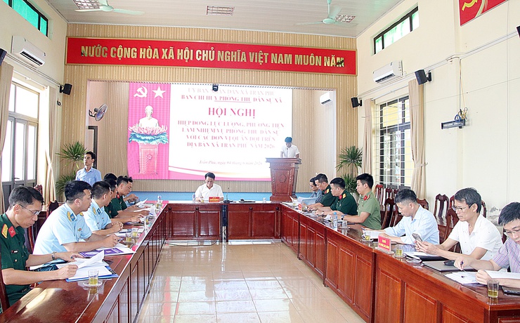 Ban chỉ huy phòng thủ dân sự xã Trần Phú: tổ chức hội nghị hiệp đồng với các đơn vị Quân đội trên địa bàn xã năm 2026- Ảnh 1.