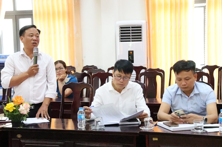 Ban Chấp hành Đảng bộ xã Tam Hưng thảo luận nhiều nội dung quan trọng về công tác xây dựng Đảng và phát triển địa phương- Ảnh 3.