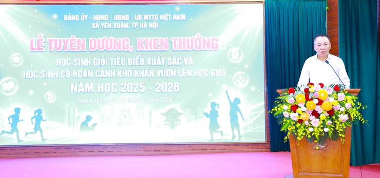 Xã Yên Xuân tổ chức Lễ tuyên dương, khen thưởng học sinh tiêu biểu xuất sắc và học sinh có hoàn cảnh khó khăn vươn lên học giỏi năm học 2025 - 2026- Ảnh 2.