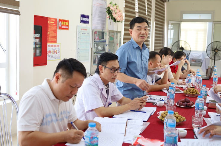 Ban Văn hóa – Xã hội HĐND phường Tùng Thiện giám sát việc thực hiện Nghị quyết số 57-NQ/TW trong lĩnh vực y tế- Ảnh 1.