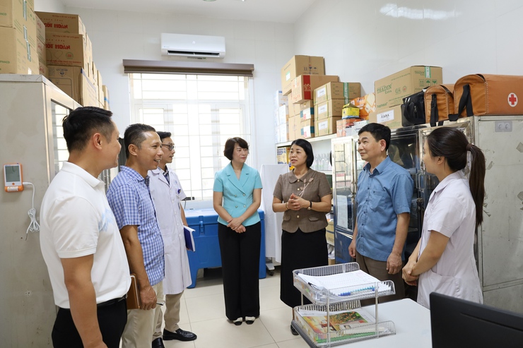 Ban Văn hóa – Xã hội HĐND phường Tùng Thiện giám sát việc thực hiện Nghị quyết số 57-NQ/TW trong lĩnh vực y tế- Ảnh 3.