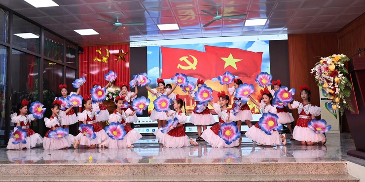 Lan tỏa tình yêu sách, bồi đắp lý tưởng cho thiếu nhi qua hội thi tuyên truyền giới thiệu sách và ca khúc măng non năm 2026- Ảnh 5.
