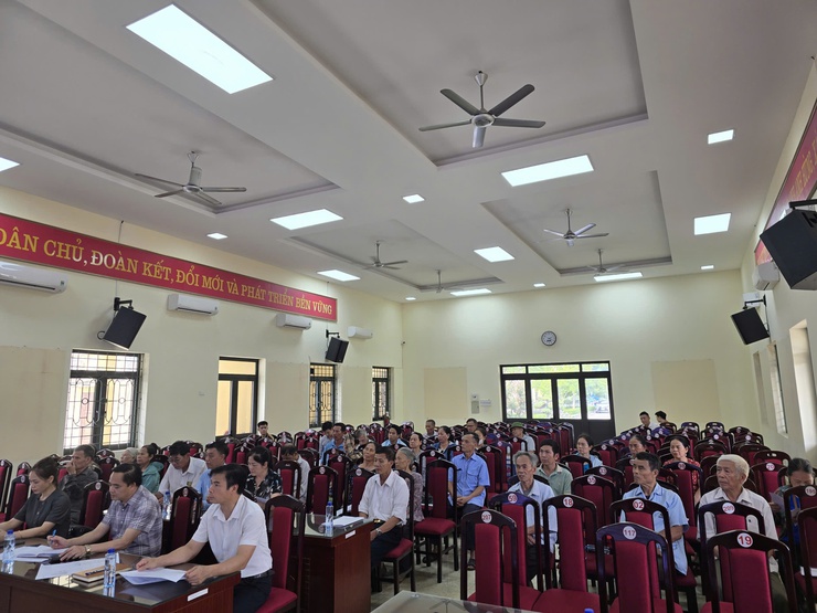 Hội nghị lấy ý kiến cơ quan, tổ chức, cá nhân và cộng đồng dân cư về đồ án: Quy hoạch tổng thể mặt bằng tỷ lệ 1/500 và phương án kiến trúc dự án: Xây dựng trường THPT- Ảnh 2.