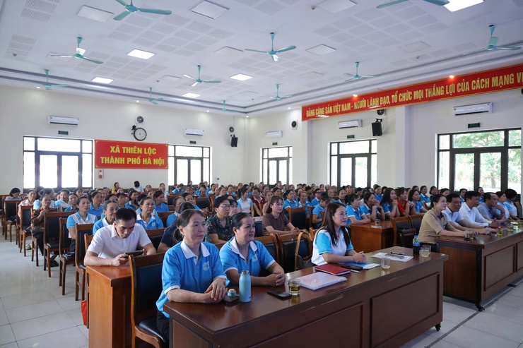 Hội nghị tuyên truyền về Luật Thủ đô sửa đổi năm 2026; chuyên đề Học tập và làm theo tư tưởng đạo đức, phong cách Hồ Chí Minh- Ảnh 4.