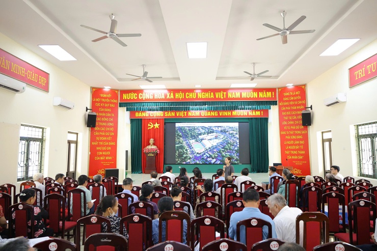 Hội nghị lấy ý kiến cơ quan, tổ chức, cá nhân và cộng đồng dân cư về đồ án: Quy hoạch tổng thể mặt bằng tỷ lệ 1/500 và phương án kiến trúc dự án: Xây dựng trường THPT- Ảnh 1.