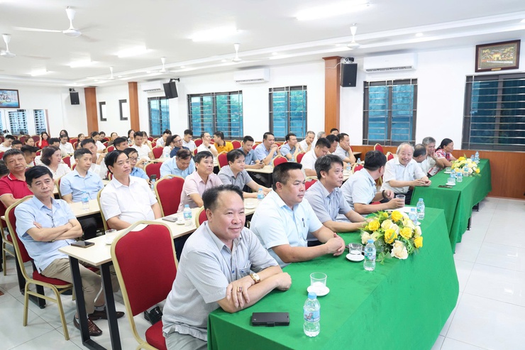 KHAI TRƯƠNG BỂ BƠI BỐN MÙA NGÔ QUYỀN: CHUNG TAY PHỔ CẬP KỸ NĂNG BƠI LỘI, PHÒNG CHỐNG ĐUỐI NƯỚC- Ảnh 2.